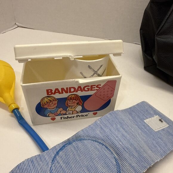 Vintage 1987 Fisher Price Medical Kit Doctor Set Black Bag Cast Blood Pressure - Picture 6 of 8
